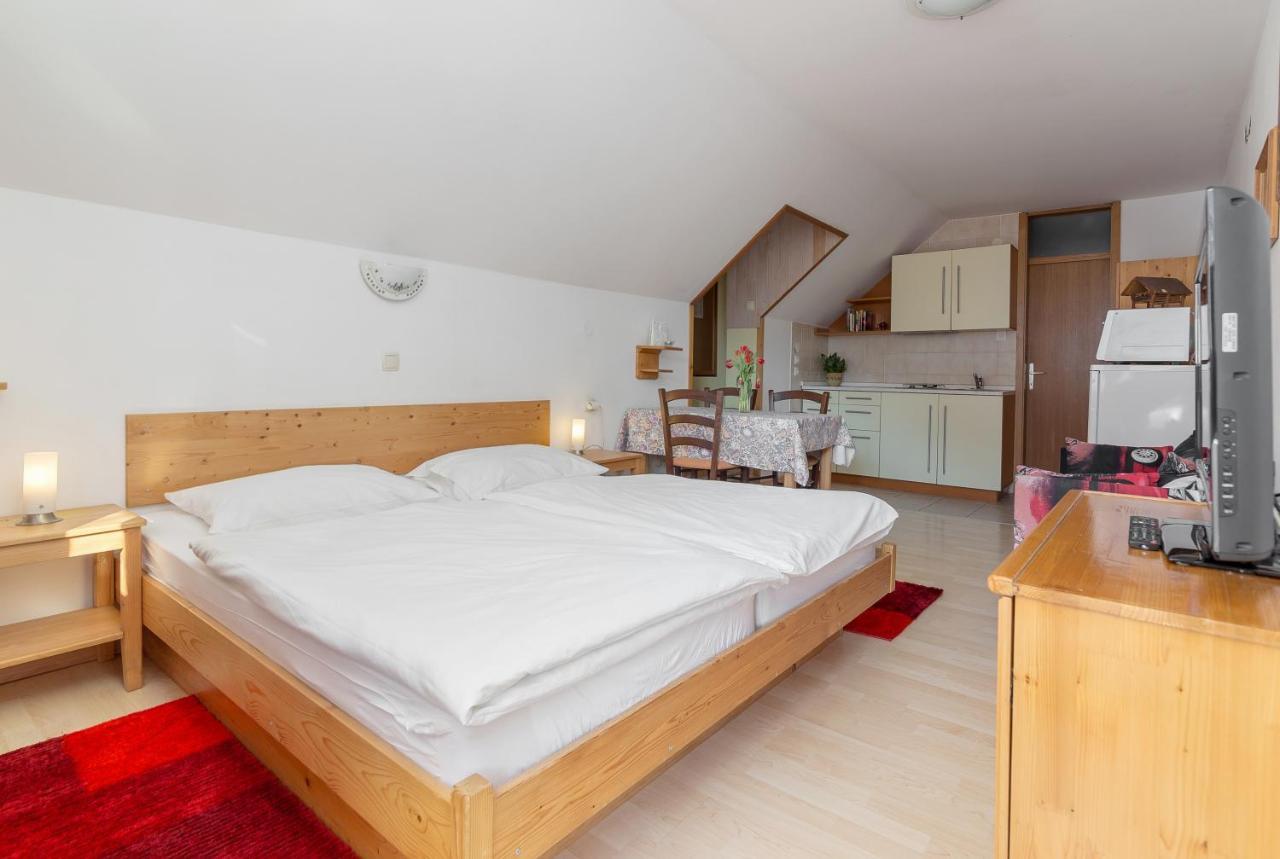 Apartment House Jager Bohinj Esterno foto